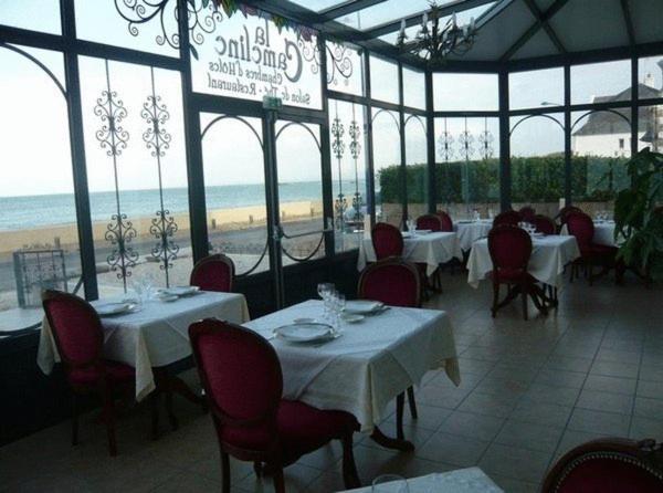 La Cameline Hotel Plougasnou Bagian luar foto